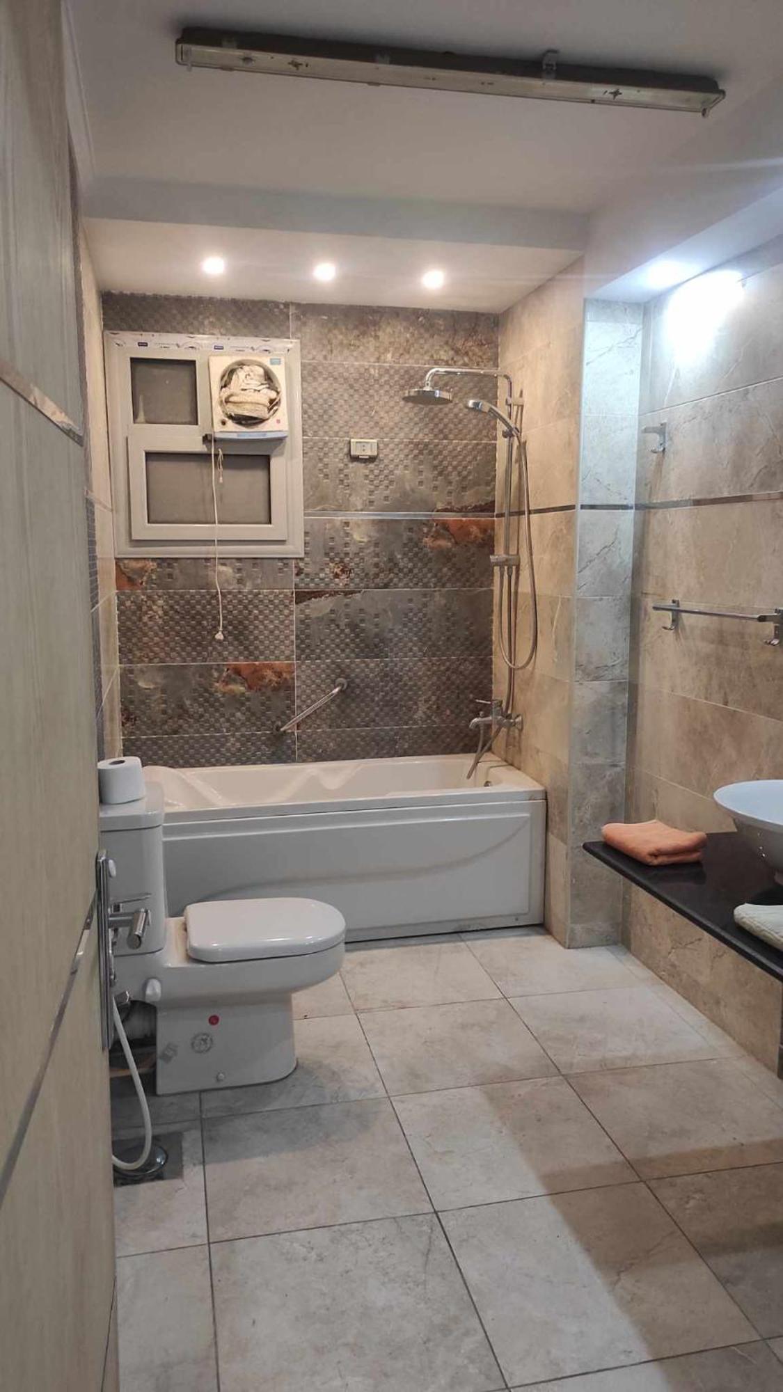 Comfy Luxurious Apartments In Central Location In Mansheyet El Bakry East Caïro Buitenkant foto