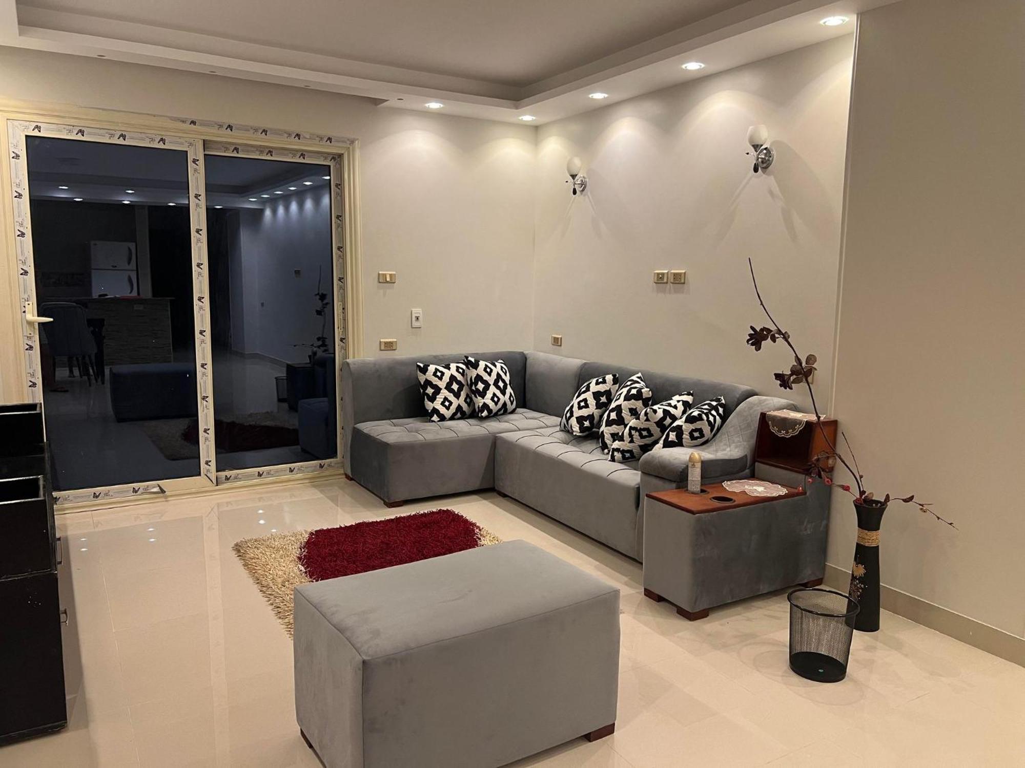 Comfy Luxurious Apartments In Central Location In Mansheyet El Bakry East Caïro Buitenkant foto