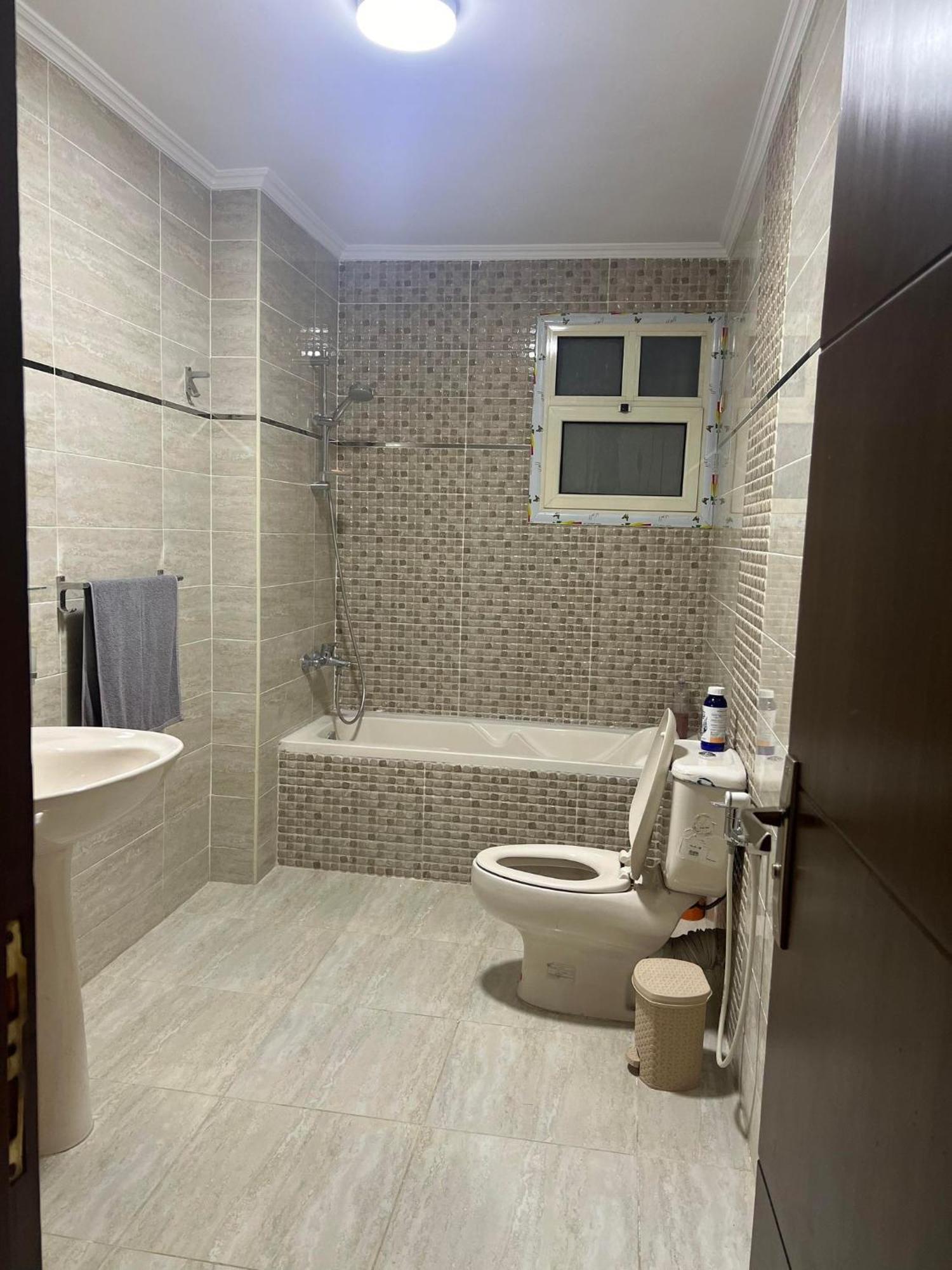 Comfy Luxurious Apartments In Central Location In Mansheyet El Bakry East Caïro Buitenkant foto