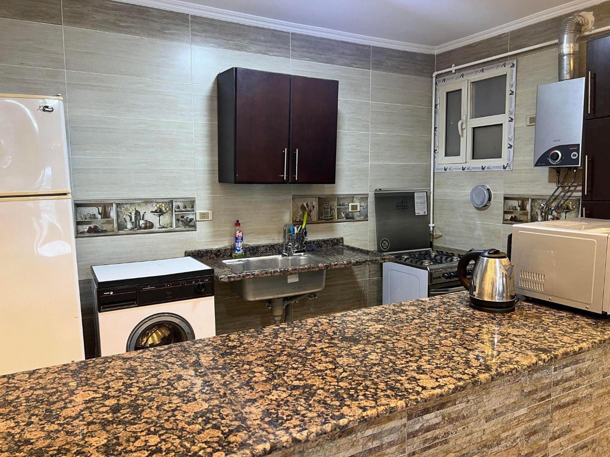 Comfy Luxurious Apartments In Central Location In Mansheyet El Bakry East Caïro Buitenkant foto